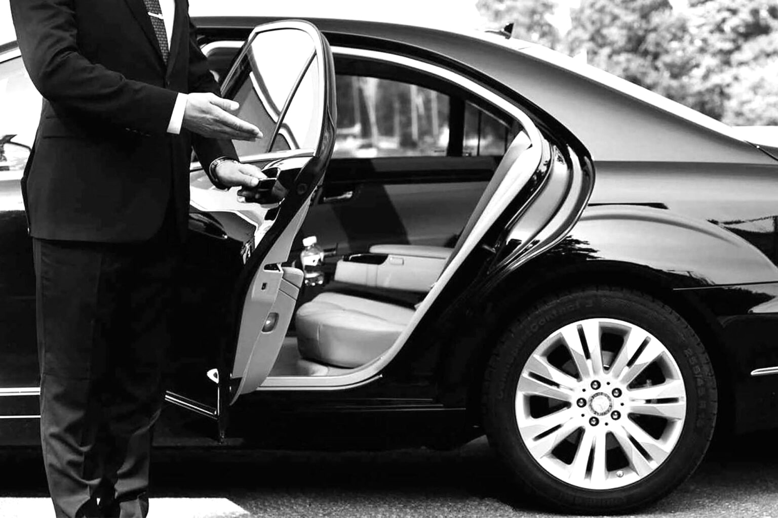 STAN • Conciergerie de Luxe Suisse • Société de Transport et d'Assistance Nationale • Transport de Personnes (VTC • TAXI) et de Marchandises en Suisse et à l'étranger •